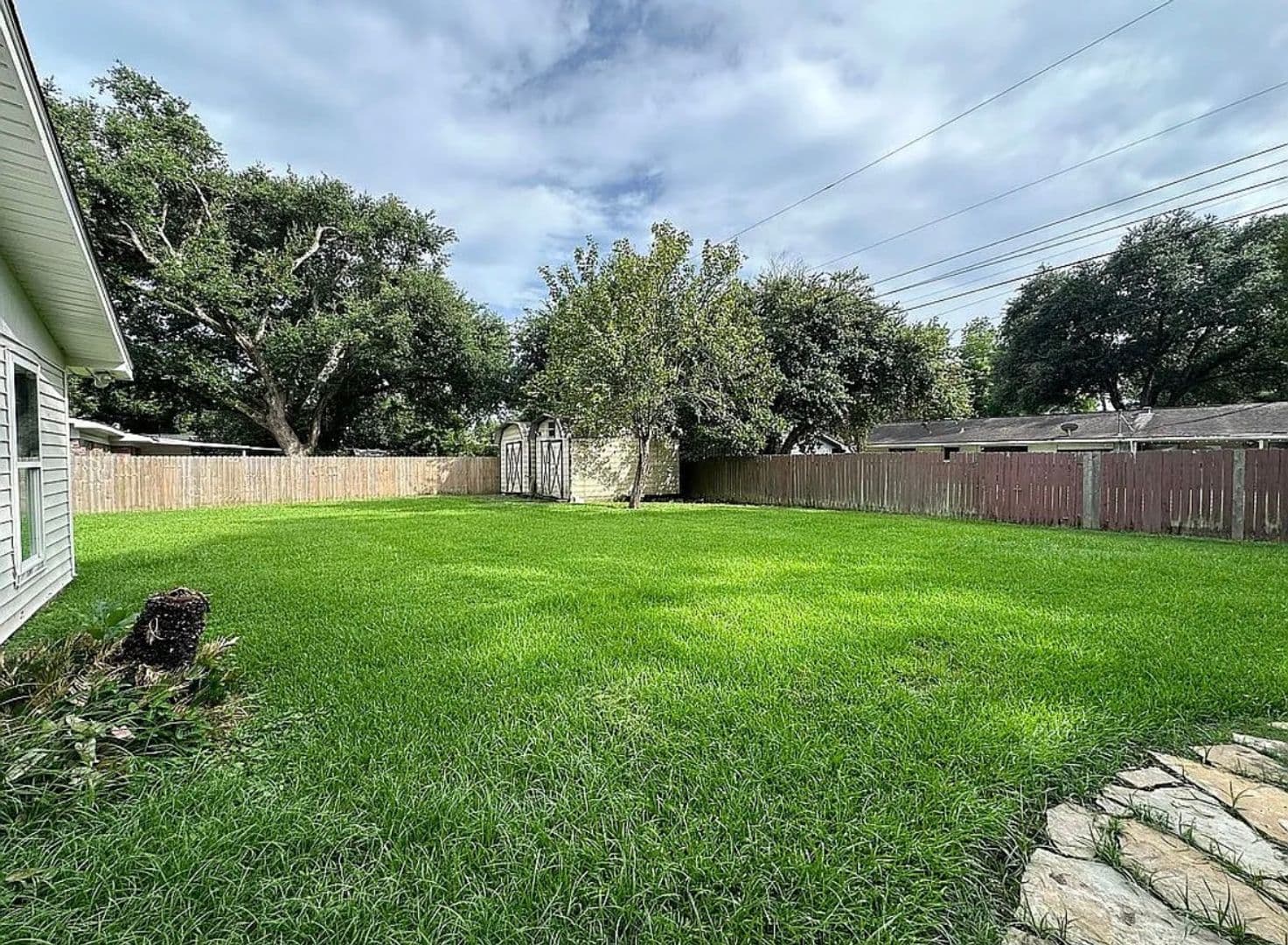 Lafayette House: 214 Brentwood Blvd
