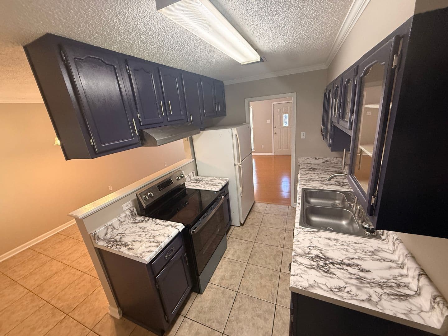 Lafayette House: 108 Pamela Drive
