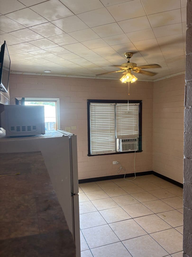 New Iberia Apartment: 218 West St. Peter Street