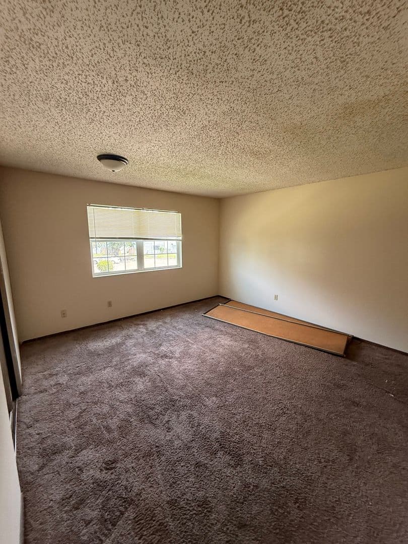 Lafayette Apartment: 200 High Meadows Blvd