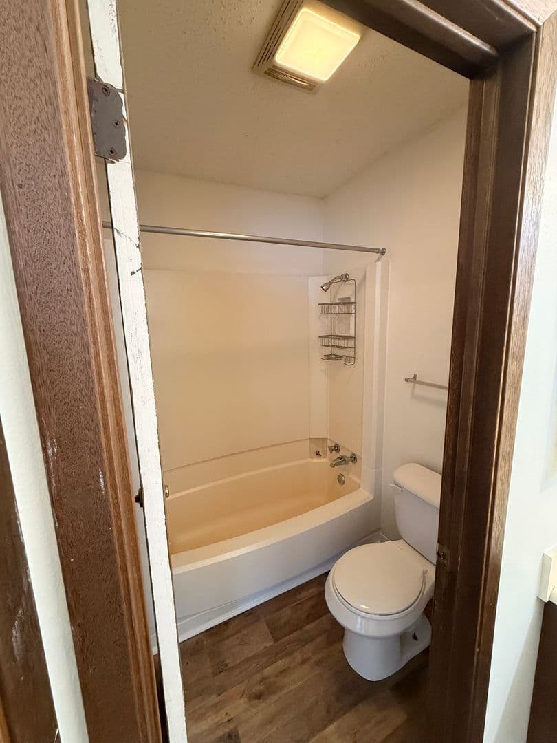 Lafayette Apartment: 200 High Meadows Blvd