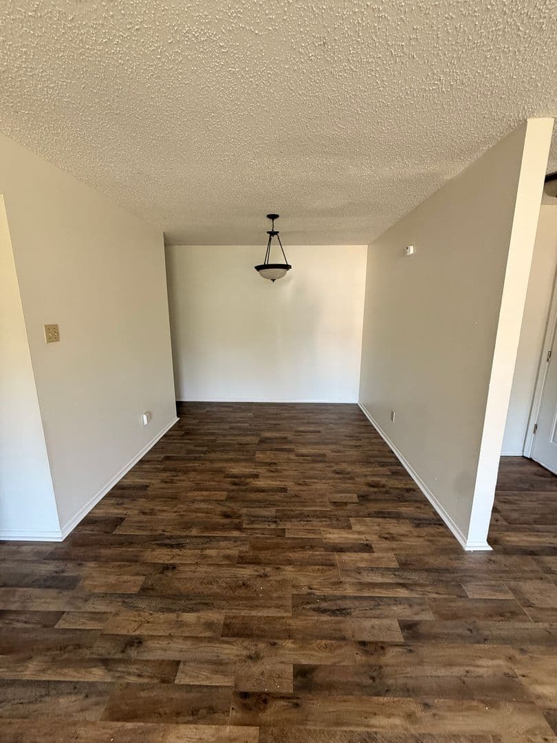 Lafayette Apartment: 200 High Meadows Blvd