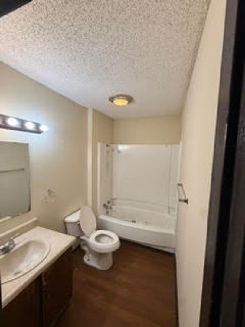Lafayette Apartment: 200 Buttercup Drive