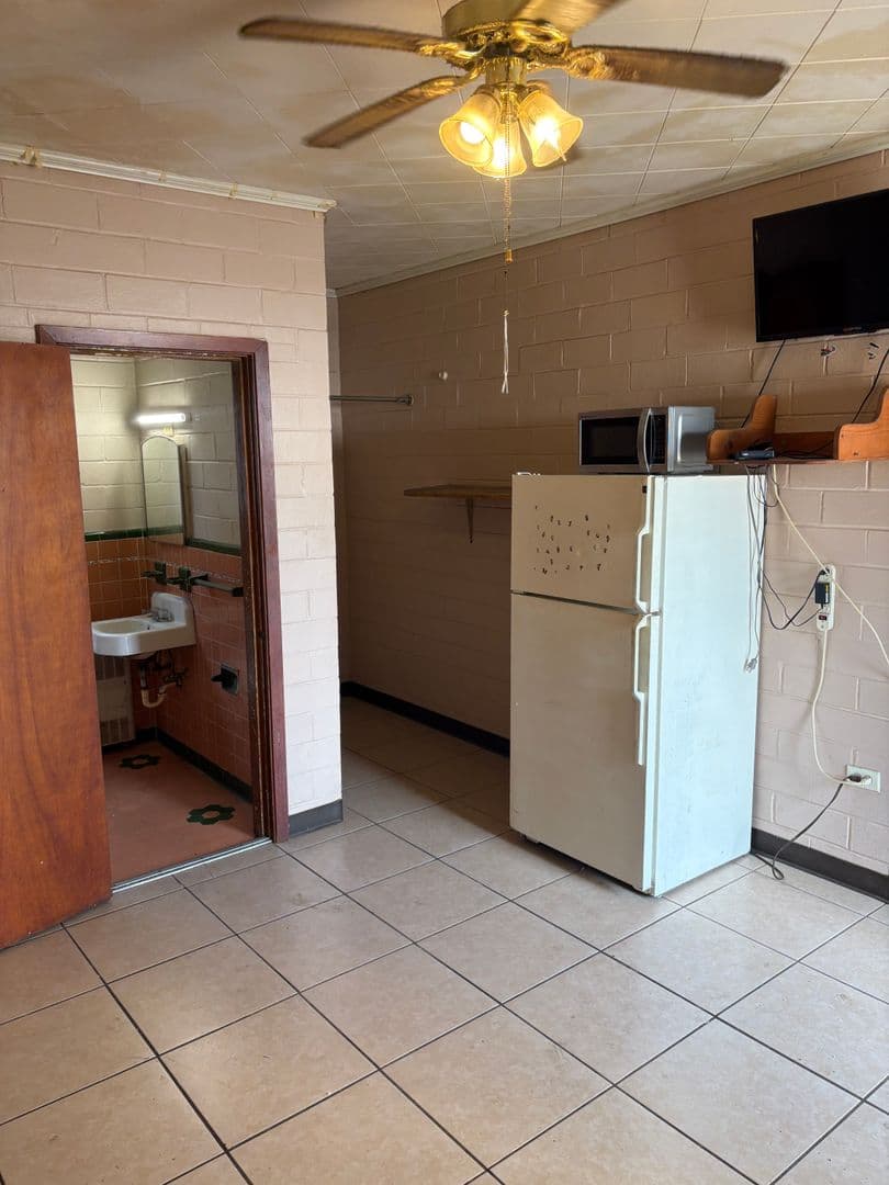 New Iberia Apartment: 218 West St. Peter Street