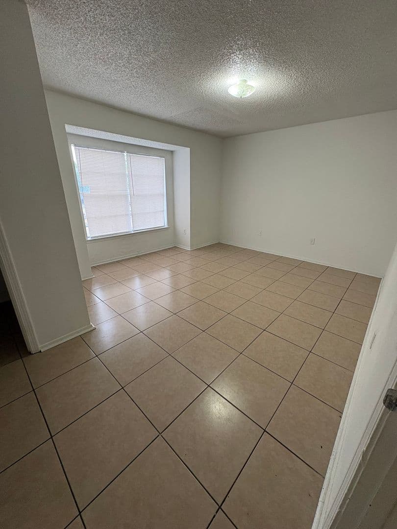 Duson Apartment: 102 Meudon