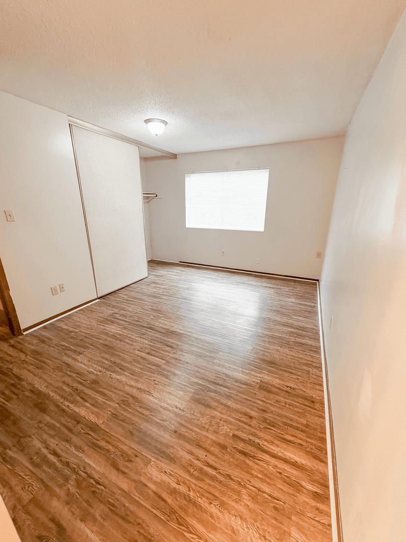 Lafayette Apartment: 200 High Meadows Blvd