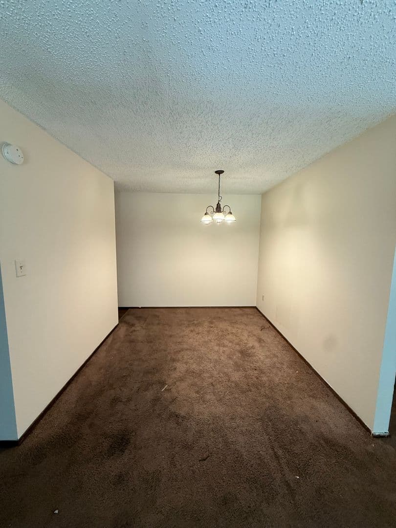 Lafayette Apartment: 200 High Meadows Blvd