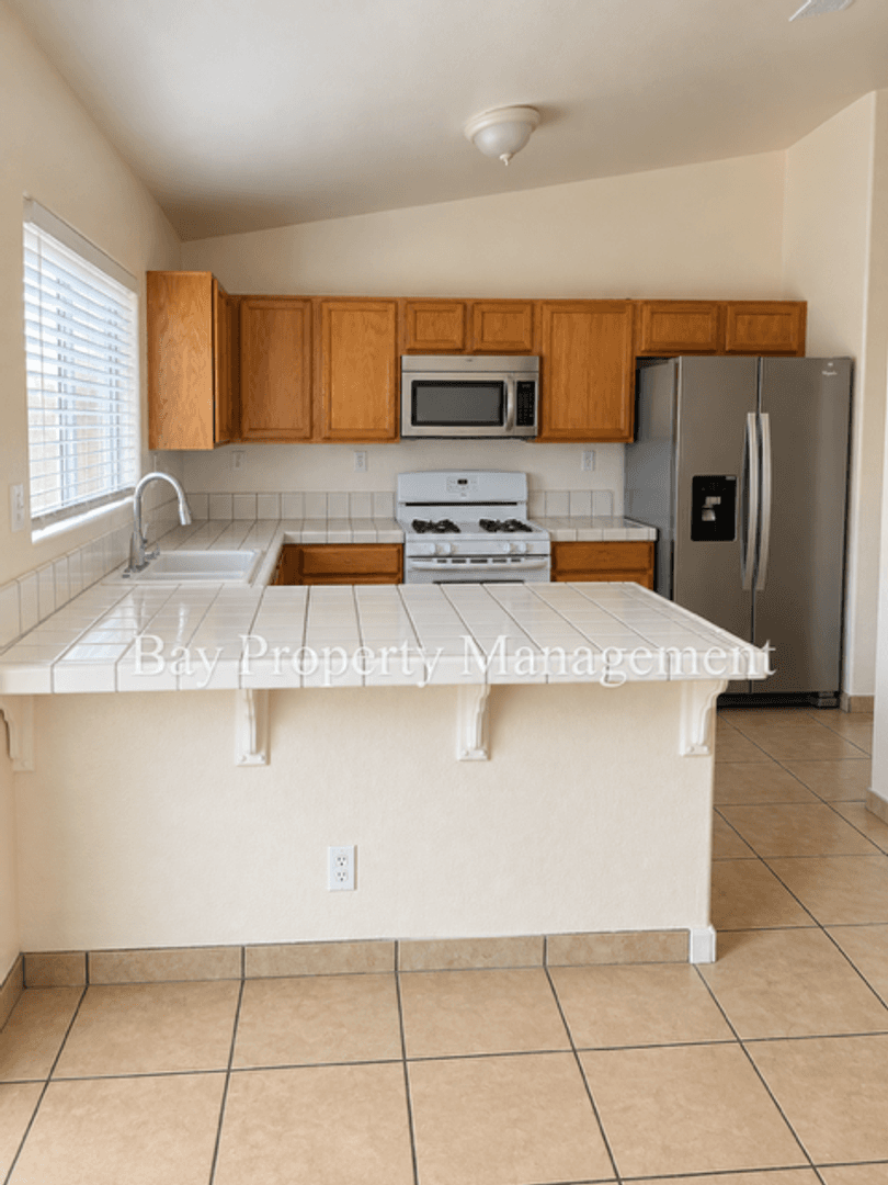 Soledad Apartment: 1001 Highpoint Court