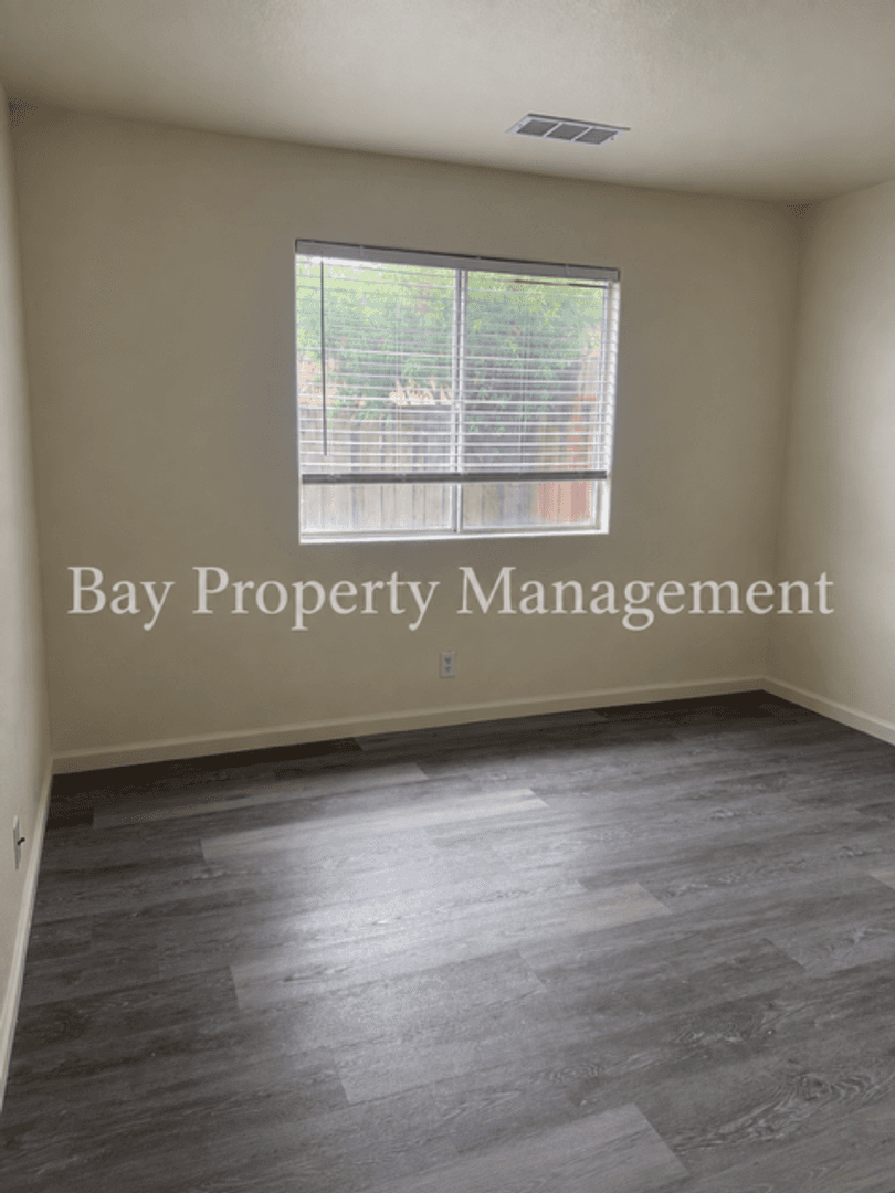 Soledad Apartment: 1001 Highpoint Court
