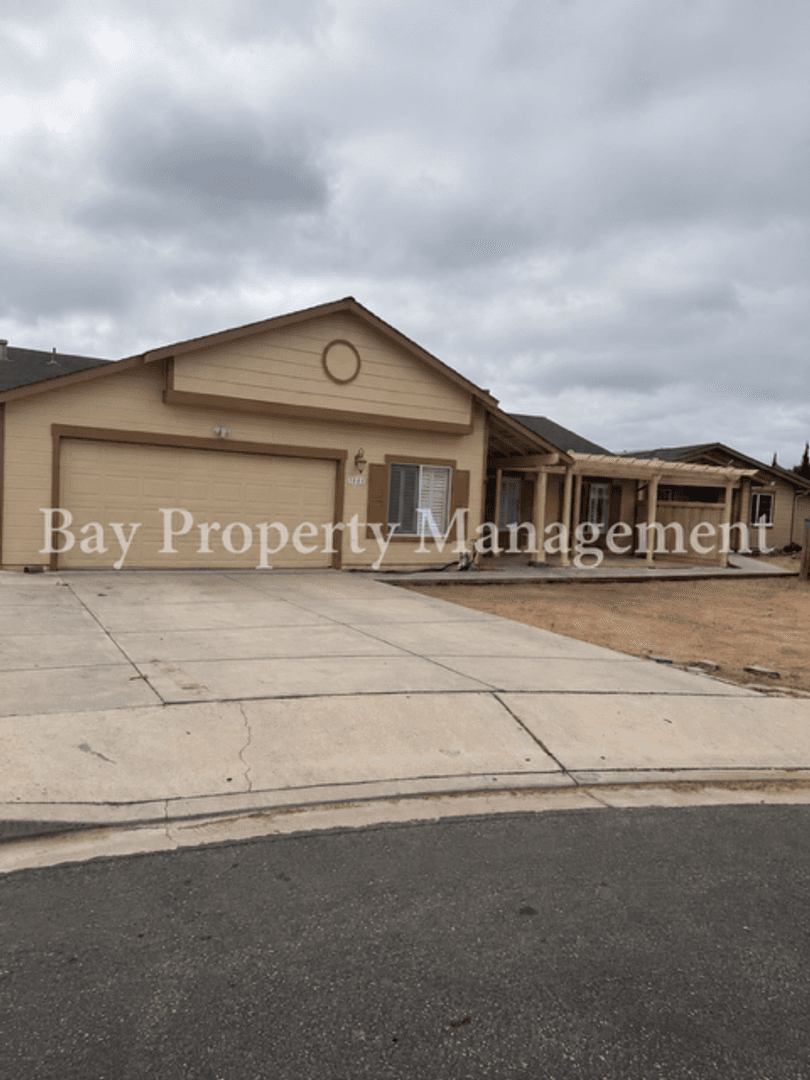 Soledad Apartment: 1001 Highpoint Court