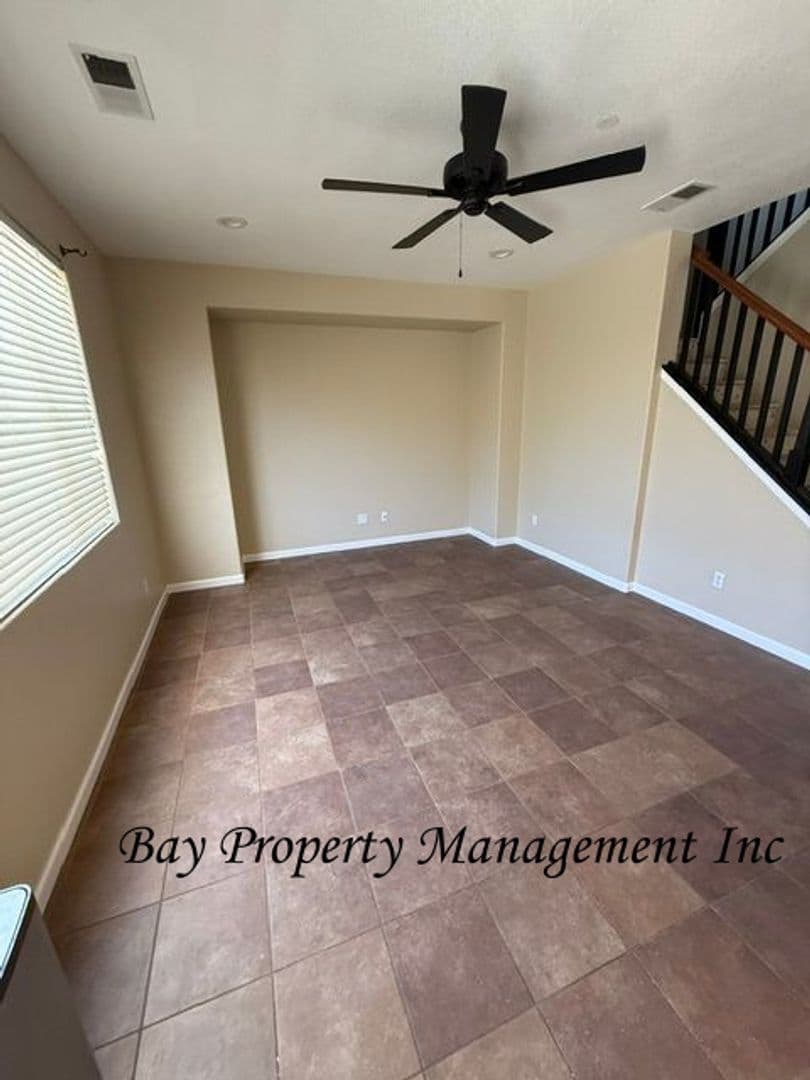 Greenfield House: 380 Barolo Cir.