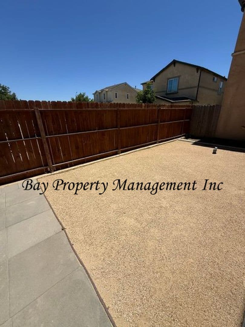 Greenfield House: 380 Barolo Cir.
