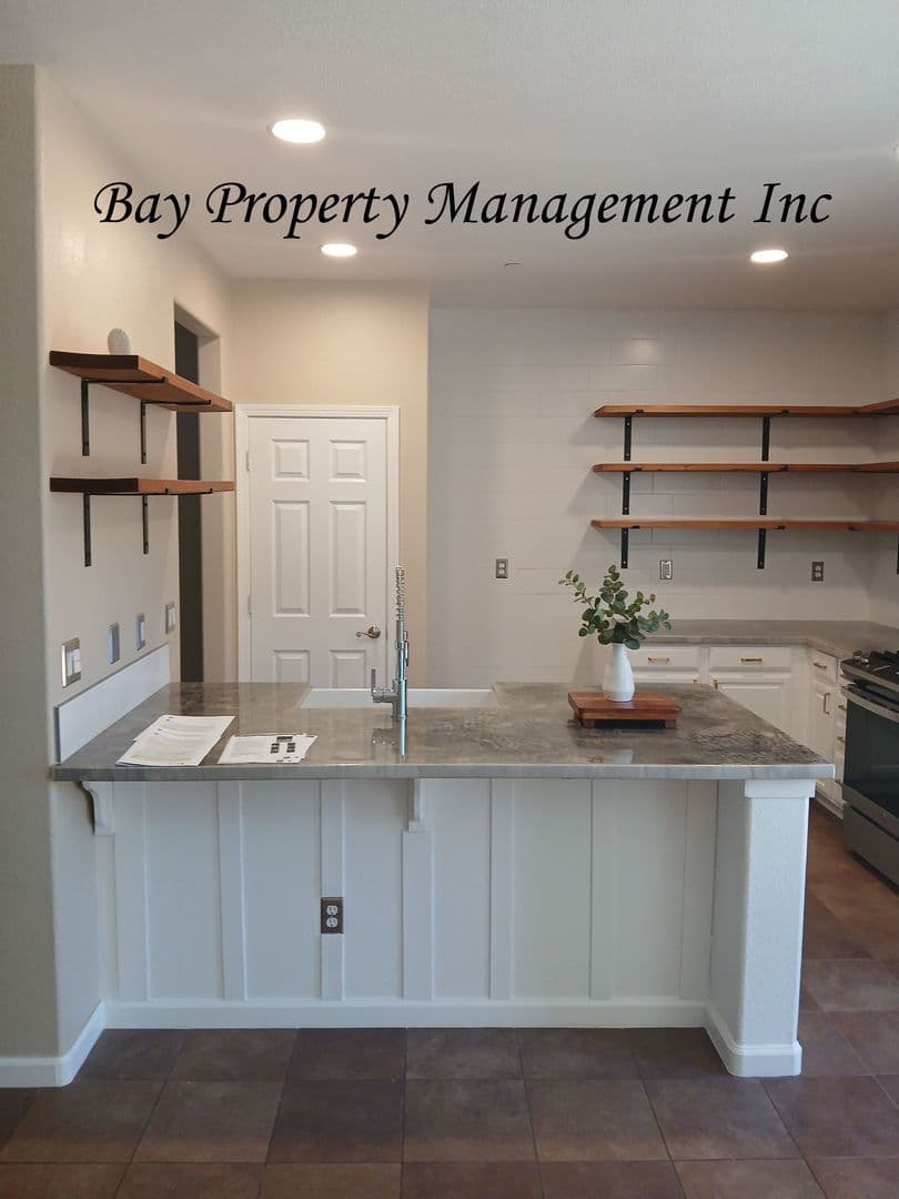 Greenfield House: 380 Barolo Cir.