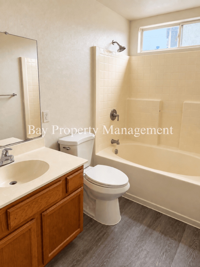Soledad Apartment: 1001 Highpoint Court