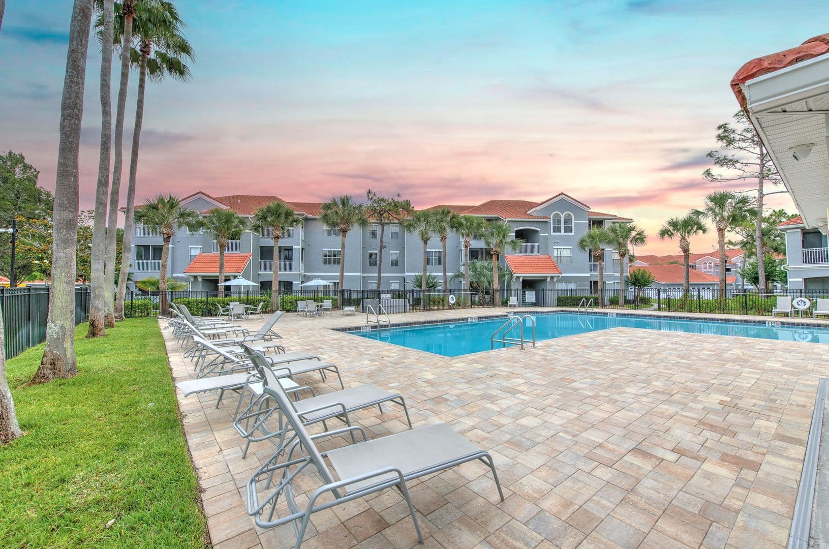 Tampa House: 18001 Richmond Place 1135 - unit 1