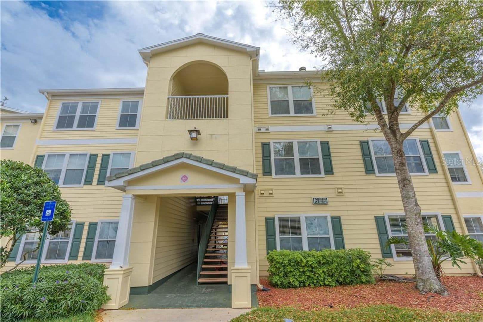 Tampa Condo: 18119 Back Stretch Ln