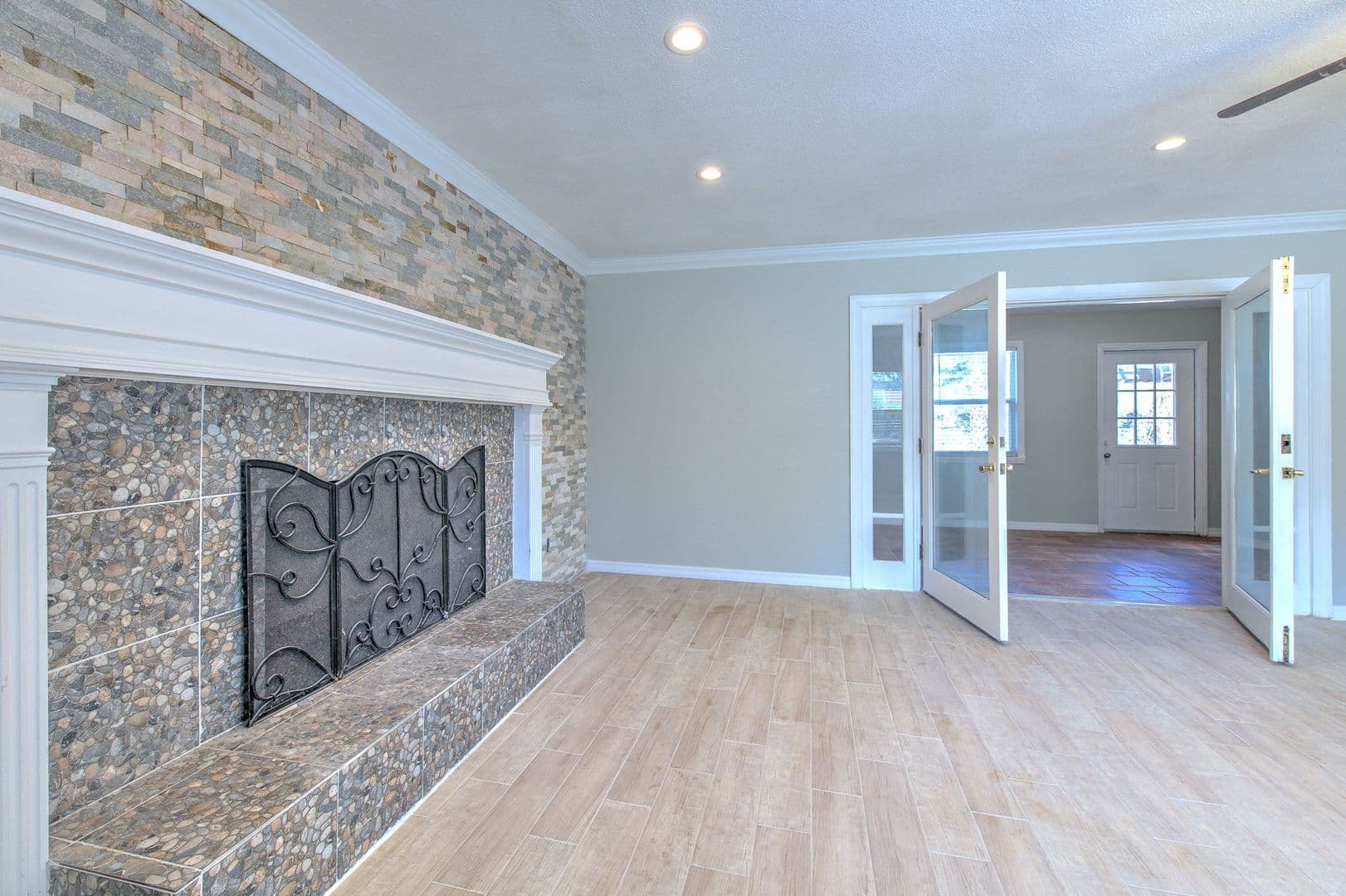 Tampa House: 4711 w san Rafael st