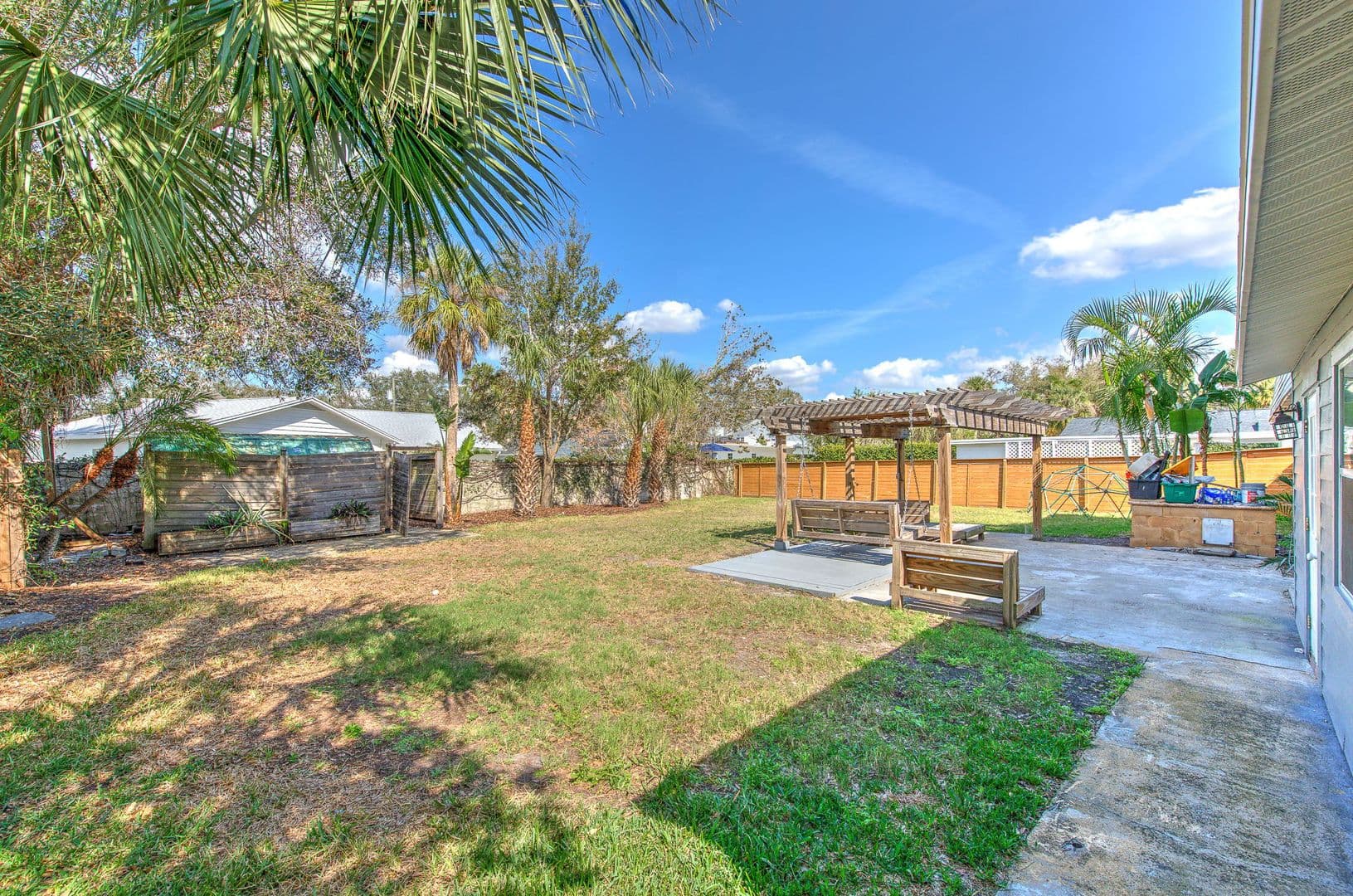 Tampa House: 4711 w san Rafael st