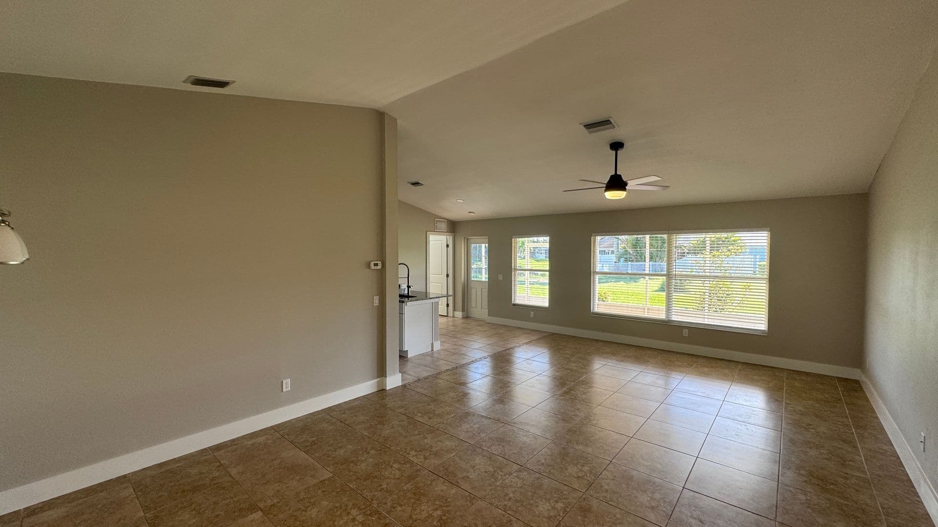 Parrish House: 11728 Shirburn Cir