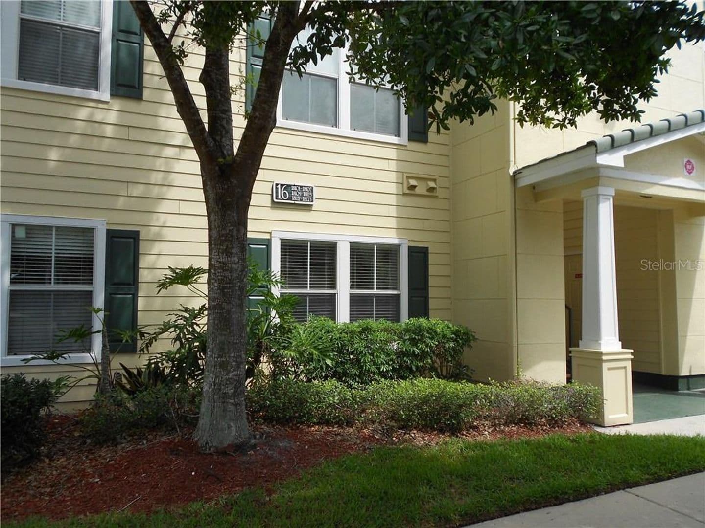 Tampa Condo: 18119 Back Stretch Ln