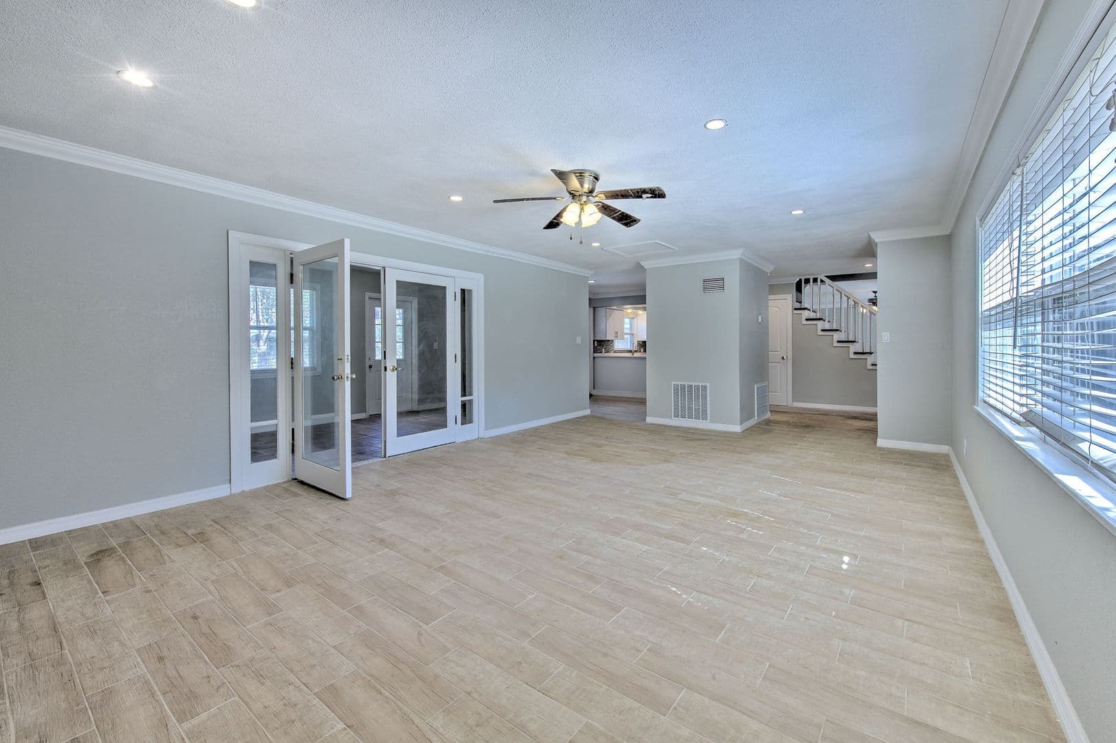 Tampa House: 4711 w san Rafael st