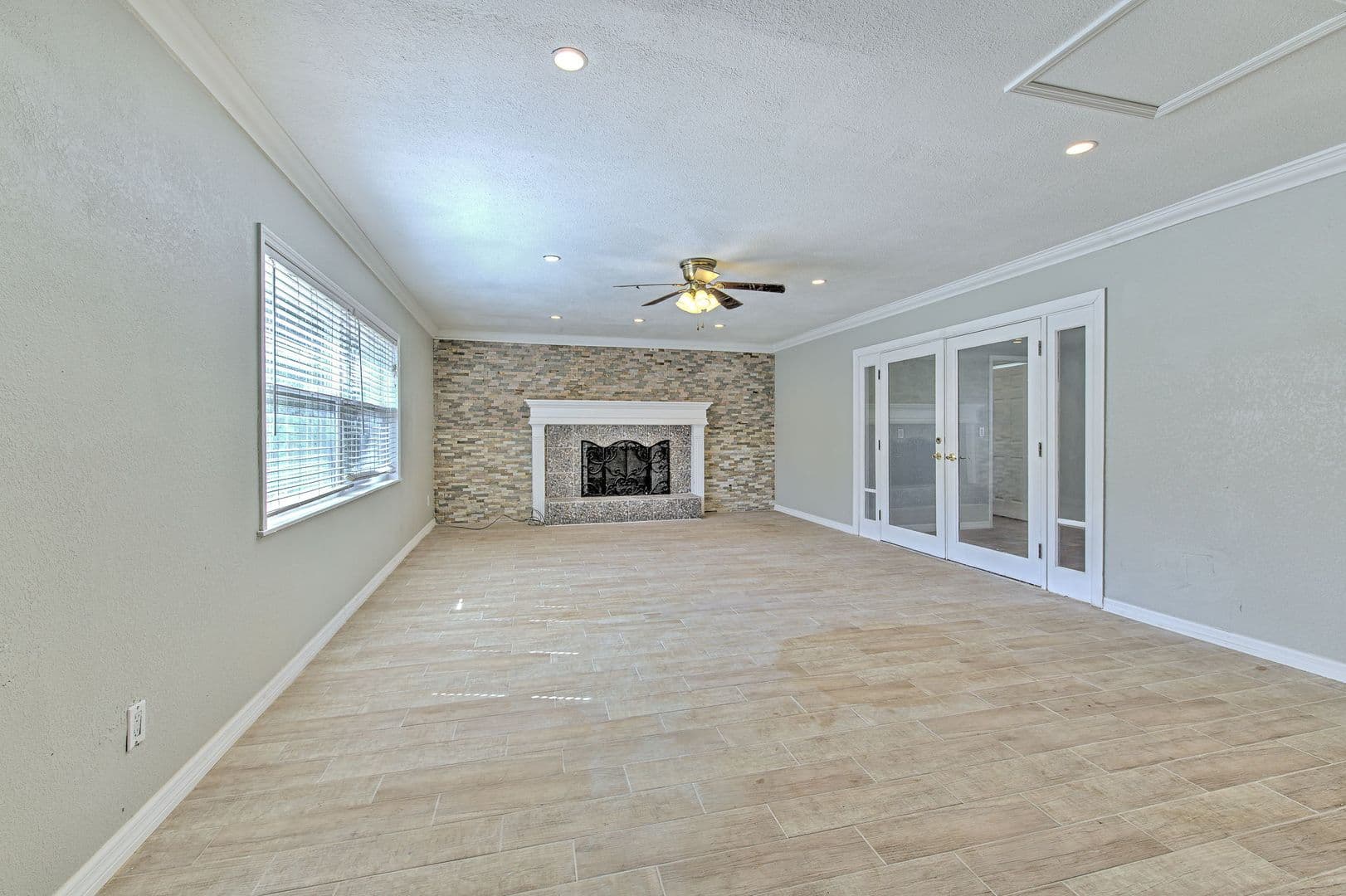 Tampa House: 4711 w san Rafael st