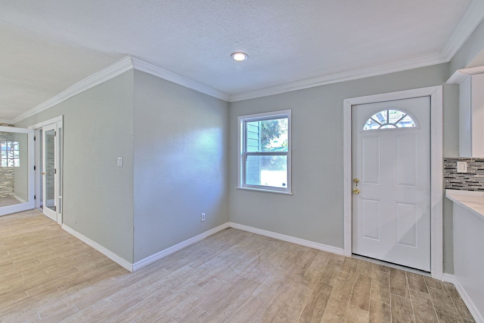 Tampa House: 4711 w san Rafael st