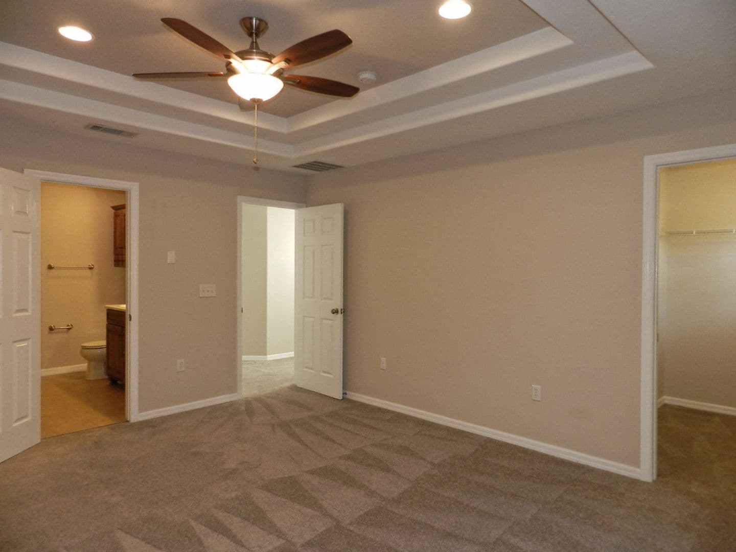 Riverview Townhome: 10837 Kensington Park Avenue