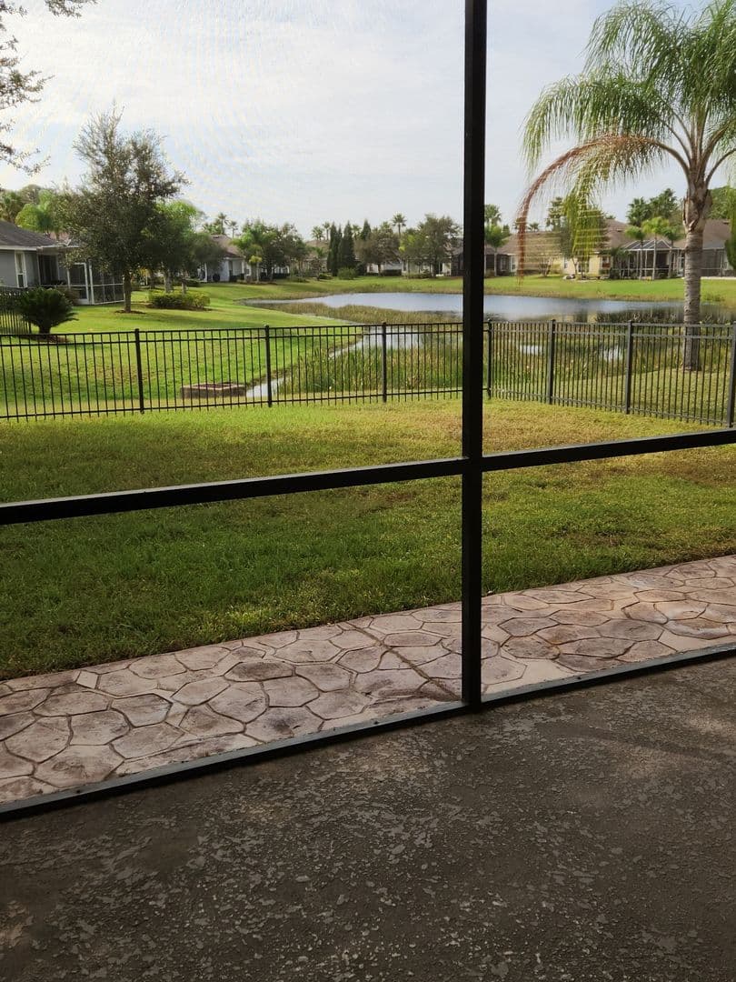 Tampa House: 20311 Chesnut Grove Dr