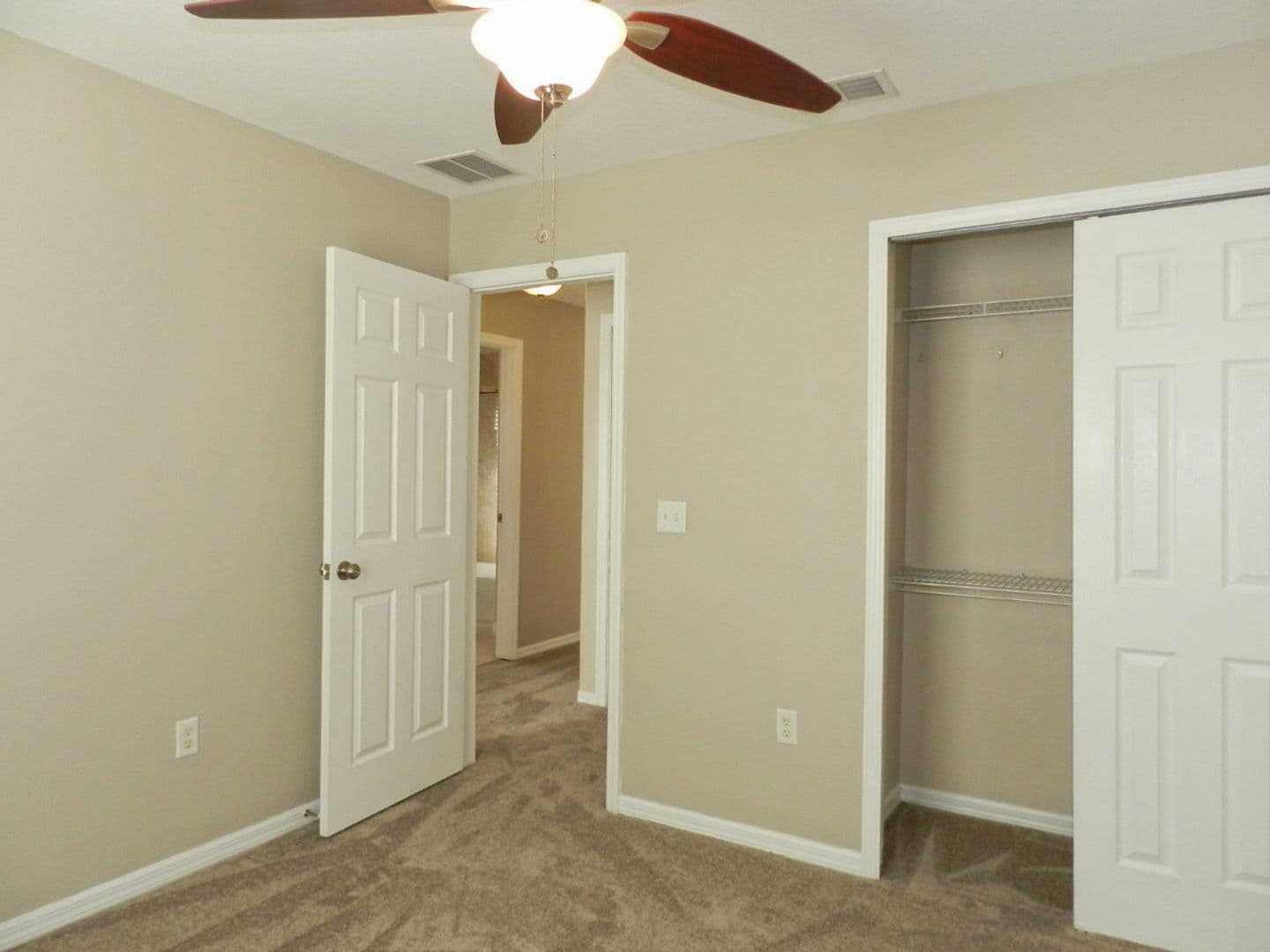 Riverview Townhome: 10837 Kensington Park Avenue