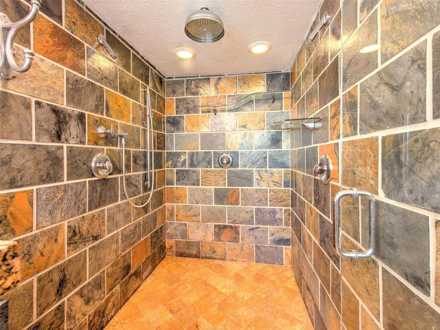 Tampa House: 4711 w san Rafael st