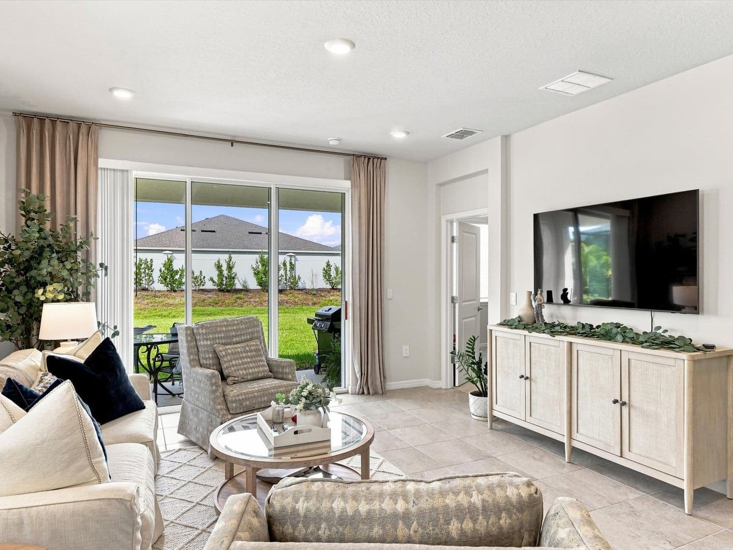 Bradenton House: 18306 Cropside Tail