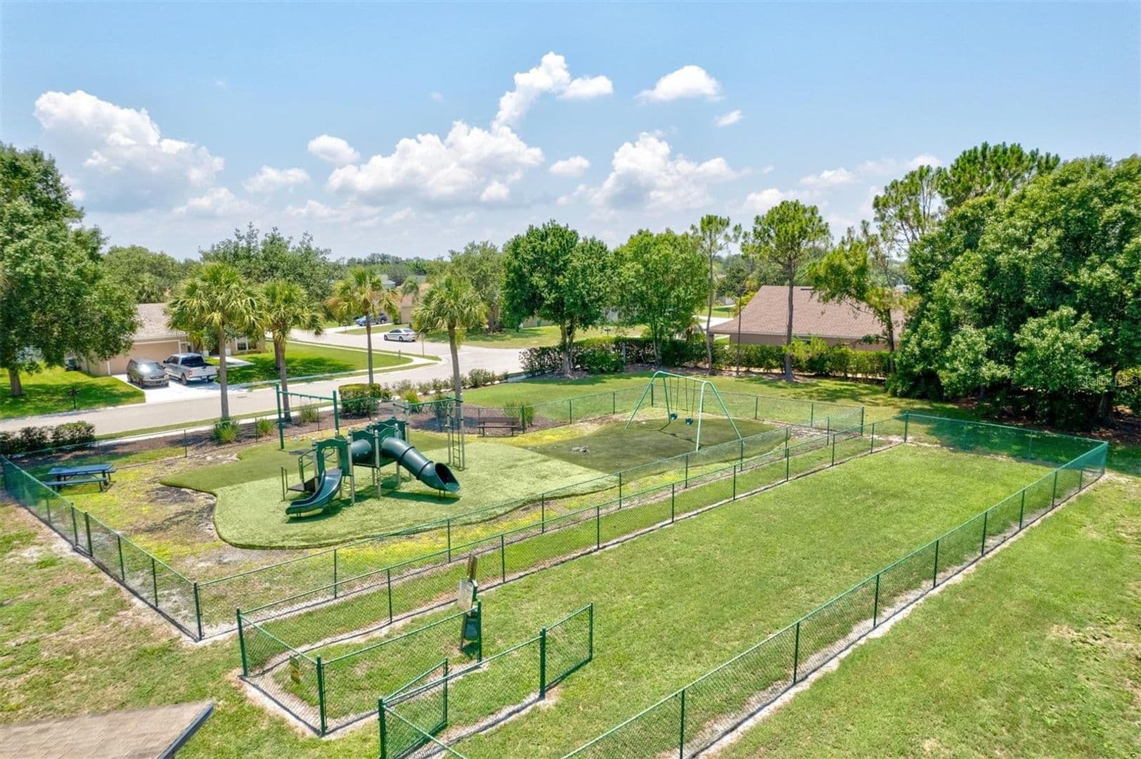 Parrish House: 11728 Shirburn Cir