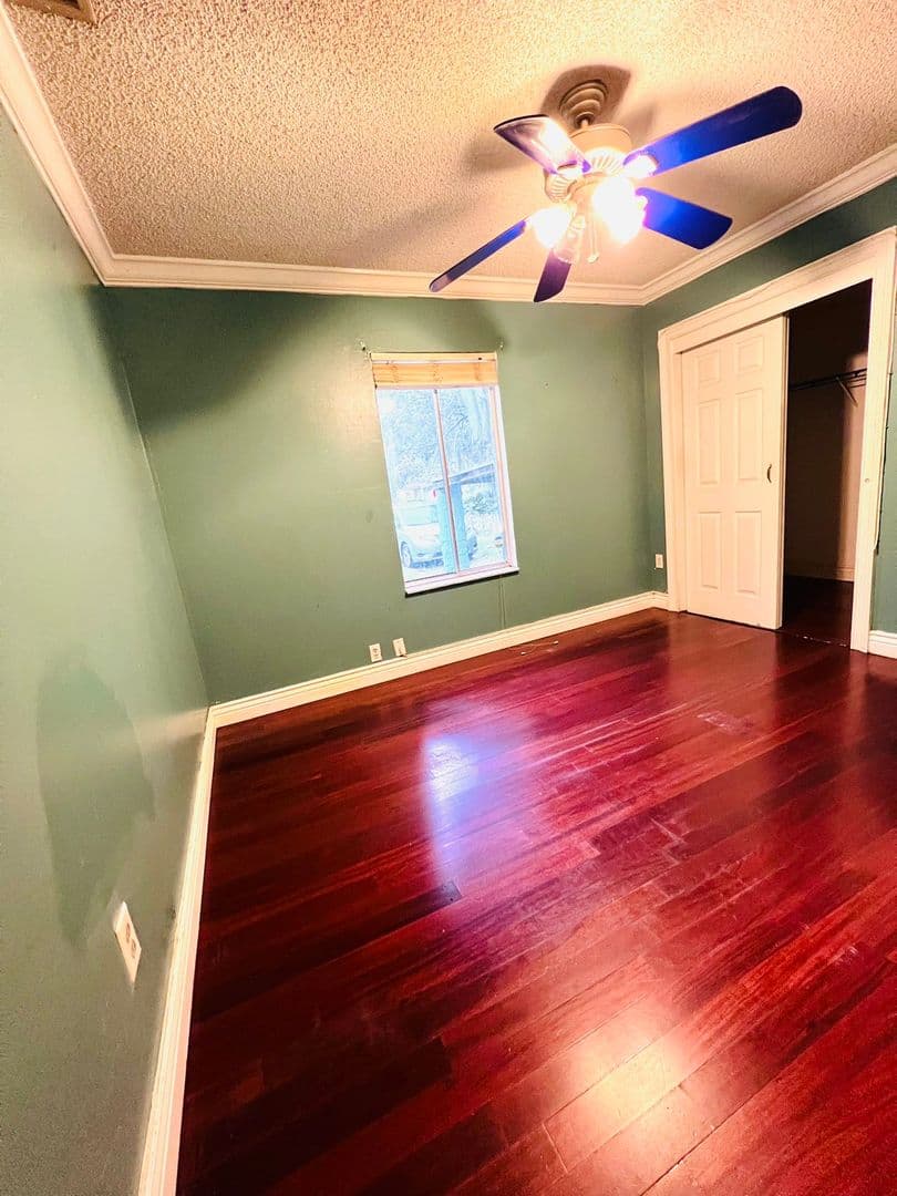 Tampa House: 1423 W HUMPHREY ST