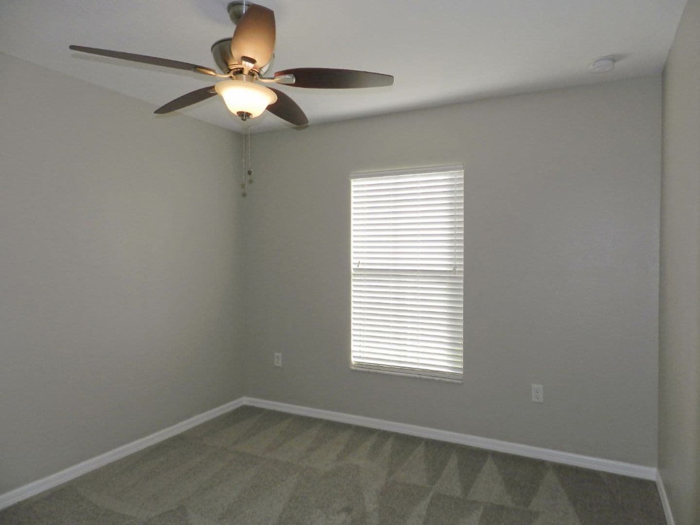 Riverview Townhome: 10837 Kensington Park Avenue