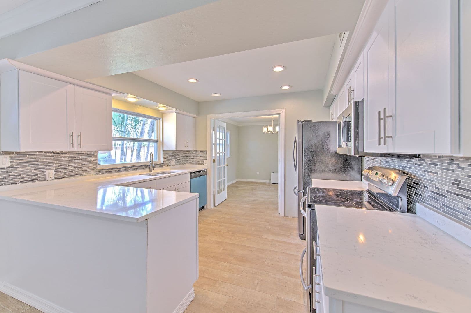 Tampa House: 4711 w san Rafael st