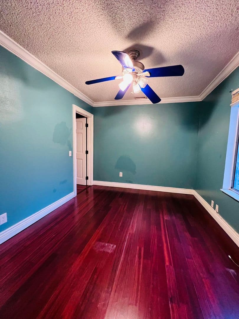 Tampa House: 1423 W HUMPHREY ST