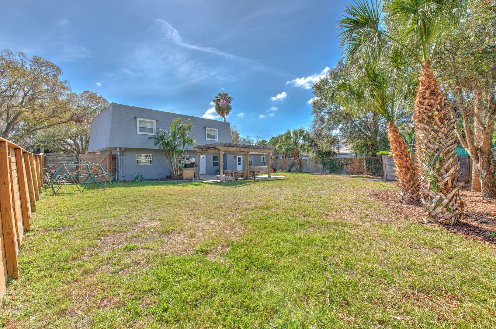Tampa House: 4711 w san Rafael st