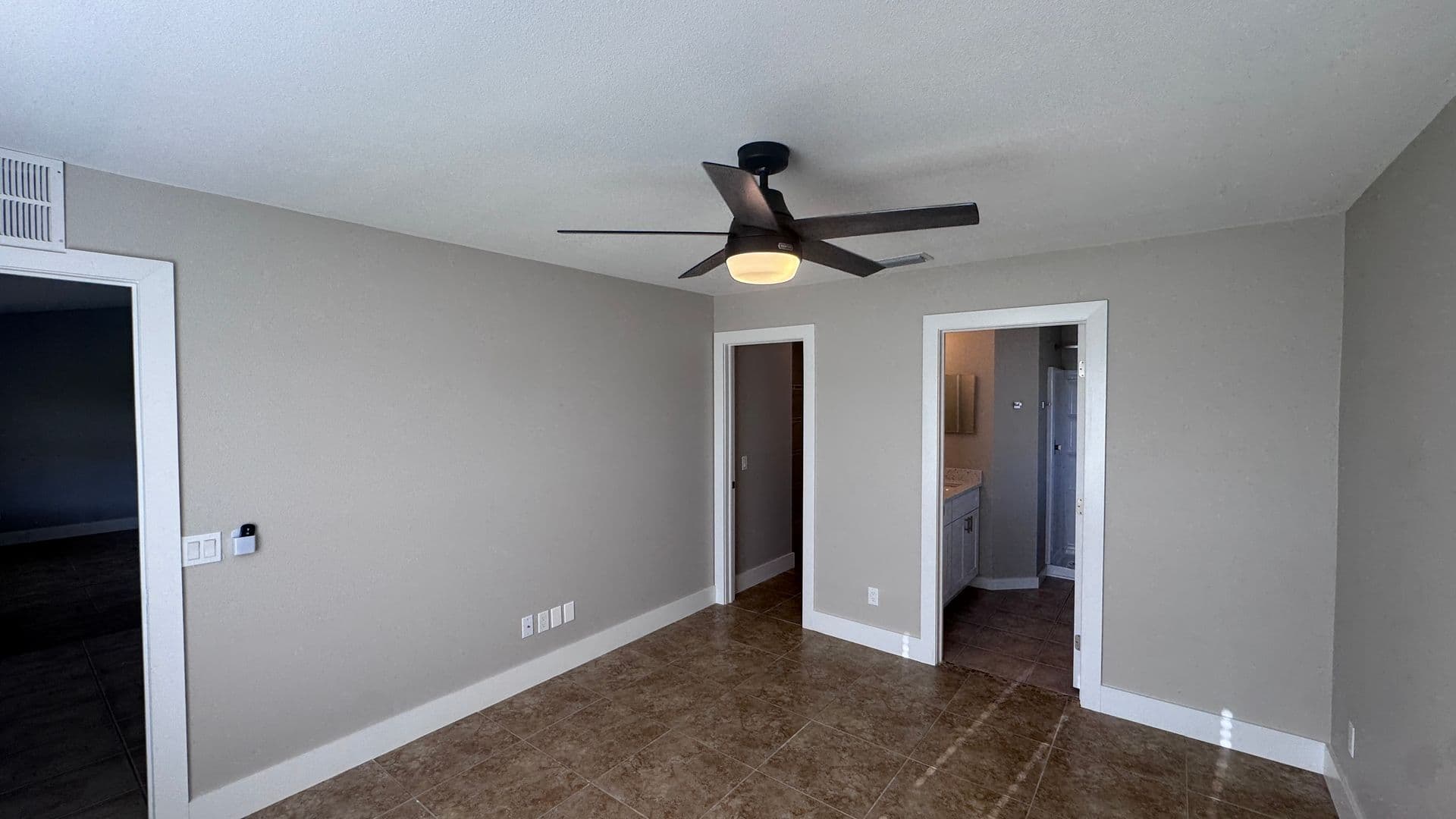Parrish House: 11728 Shirburn Cir