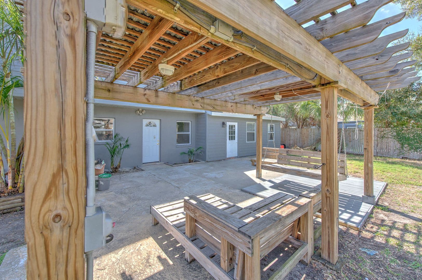 Tampa House: 4711 w san Rafael st