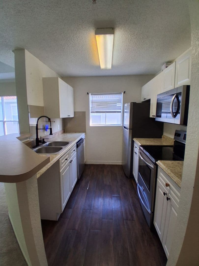 Tampa House: 18001 Richmond Place 1135 - unit 1