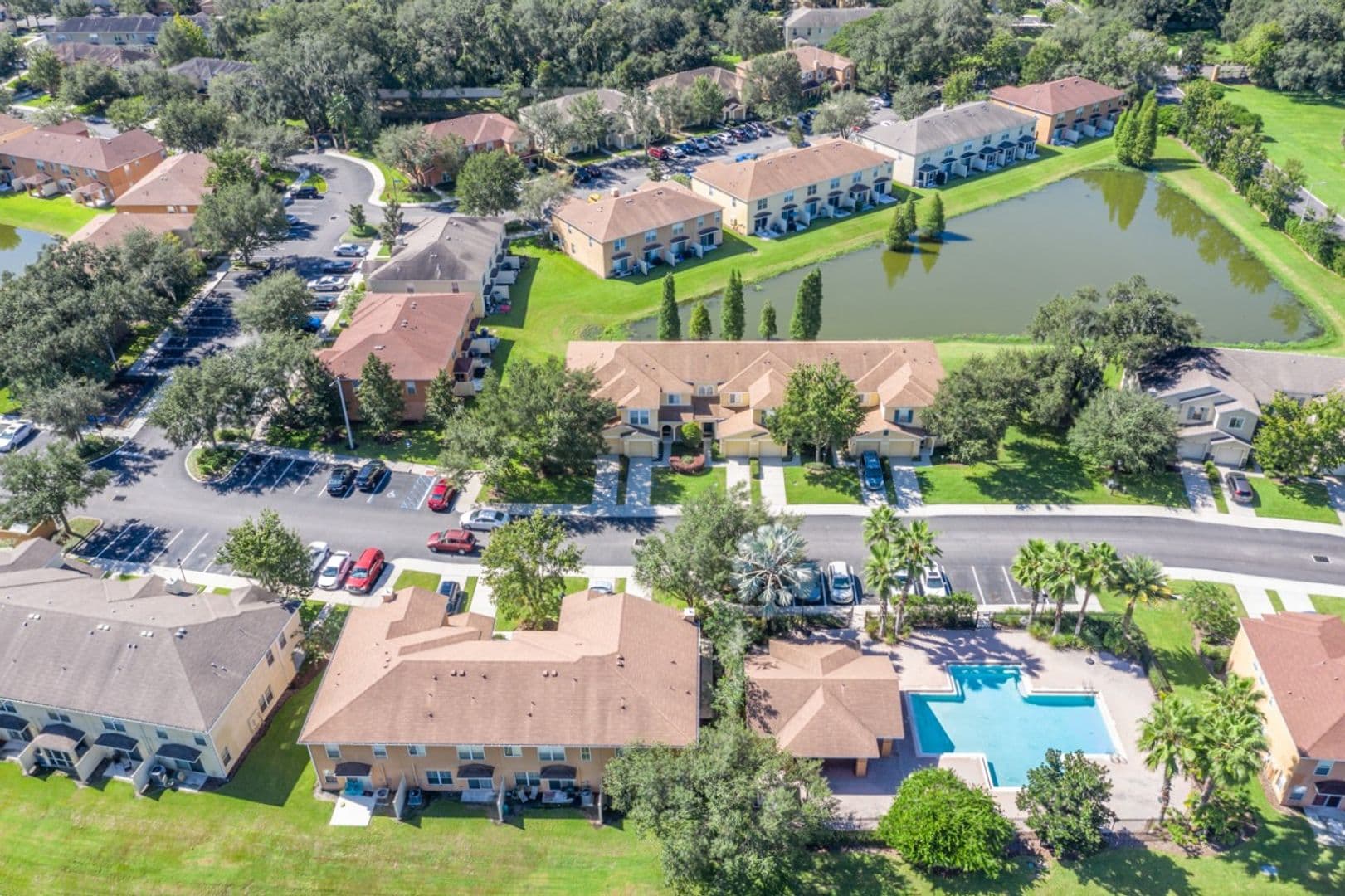 Riverview Townhome: 10837 Kensington Park Avenue