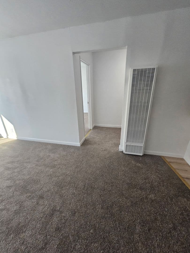 San Francisco Apartment: 6670 Third St.
