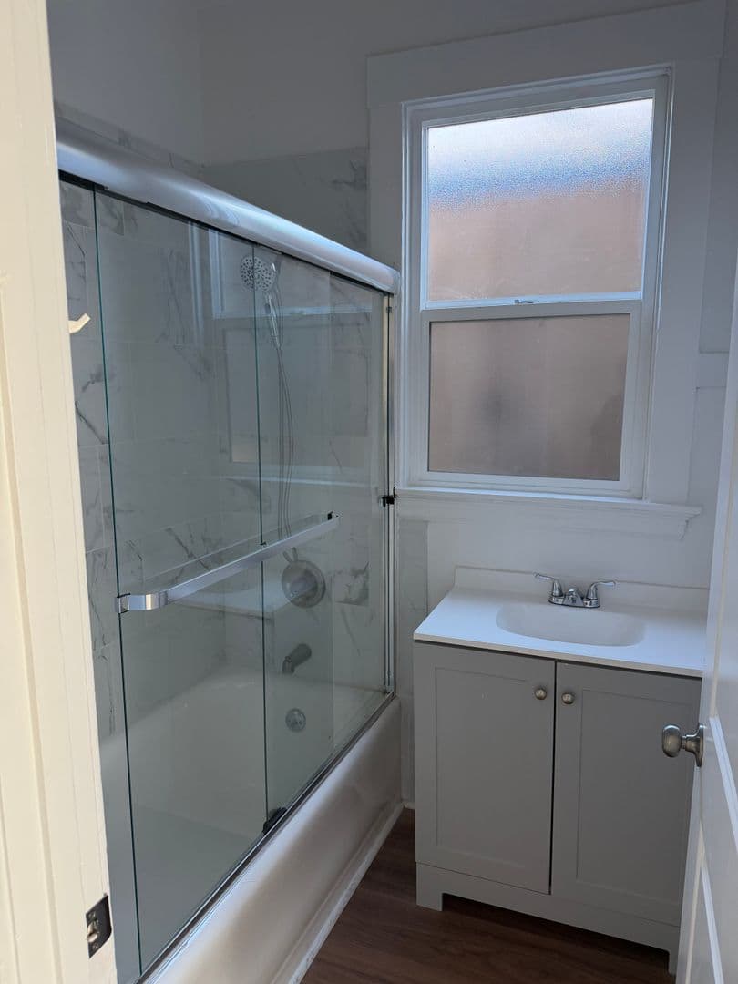 San Francisco Apartment: 1672 Revere Ave.