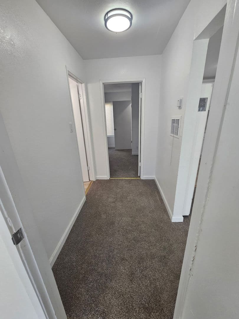 San Francisco Apartment: 6670 Third St.