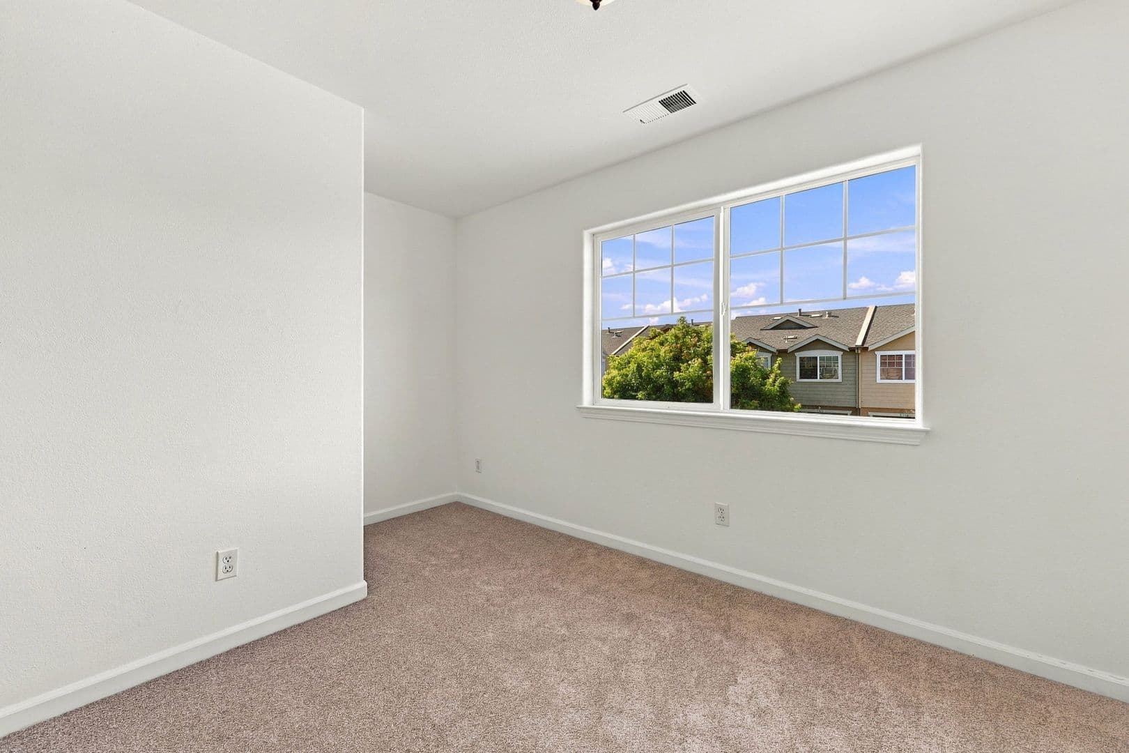 Santa Rosa Townhome: 2353 Northcoast St