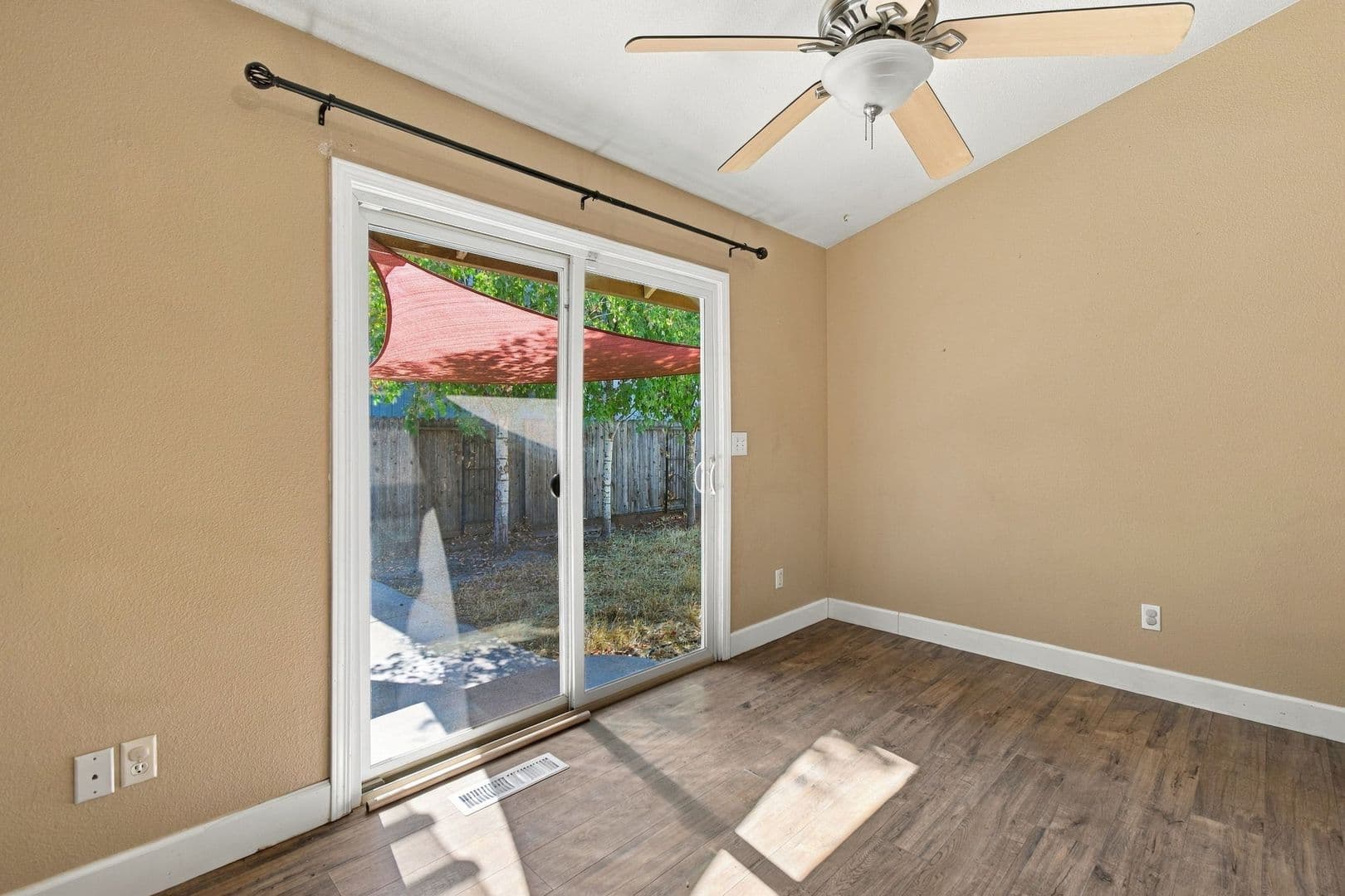 Windsor House: 1935 Commons Ct