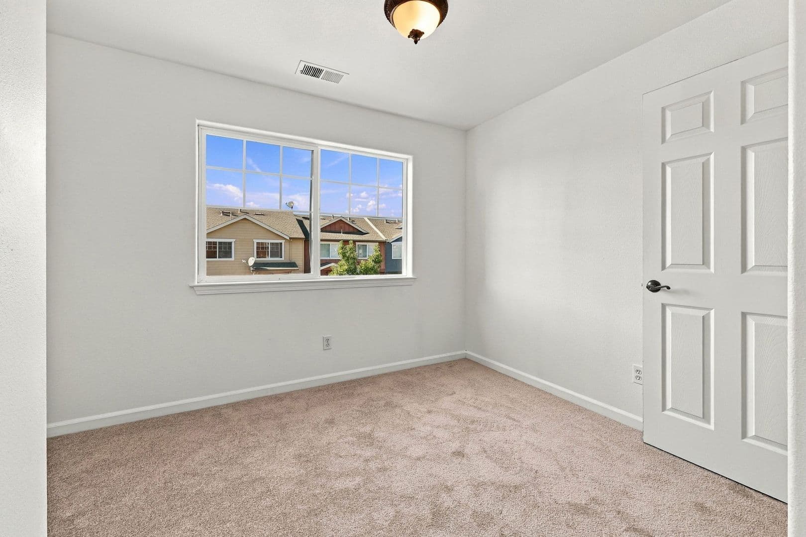 Santa Rosa Townhome: 2353 Northcoast St