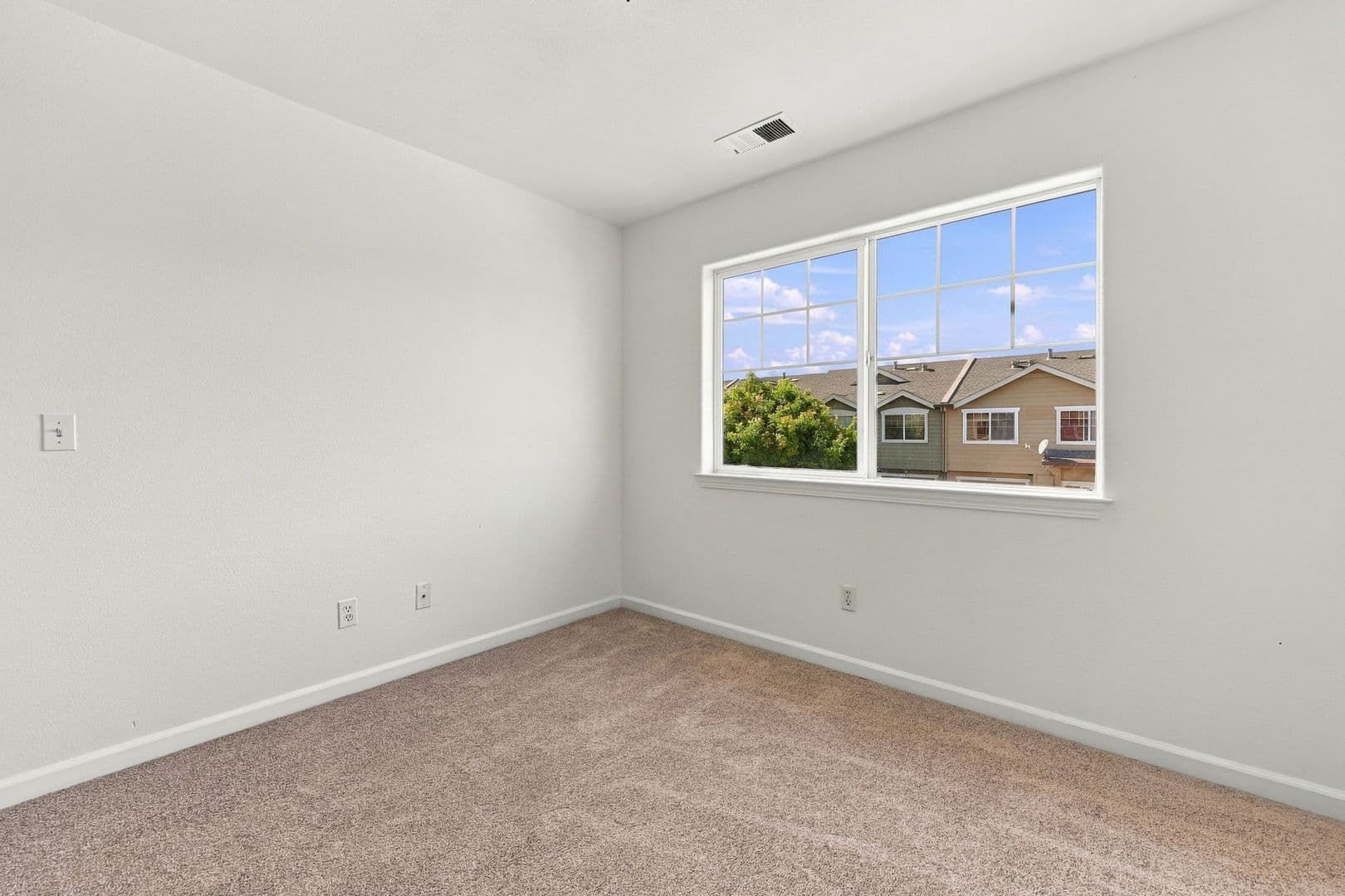 Santa Rosa Townhome: 2353 Northcoast St
