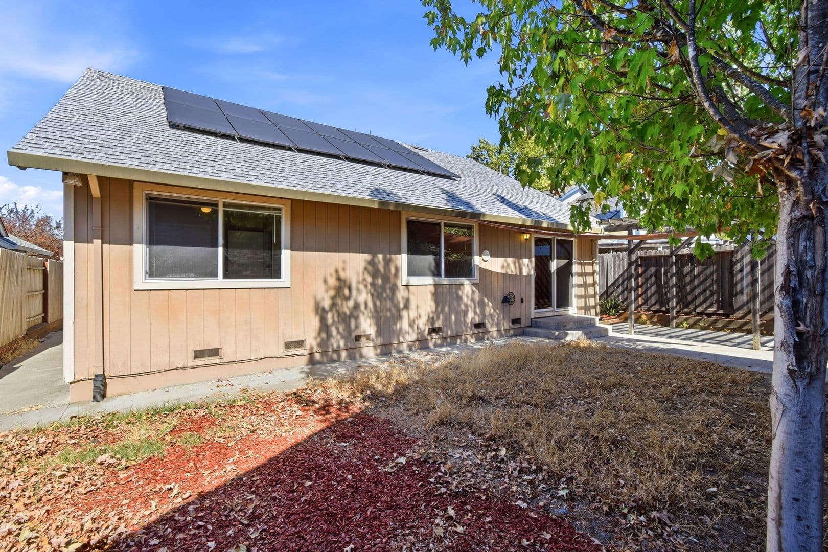 Windsor House: 1935 Commons Ct